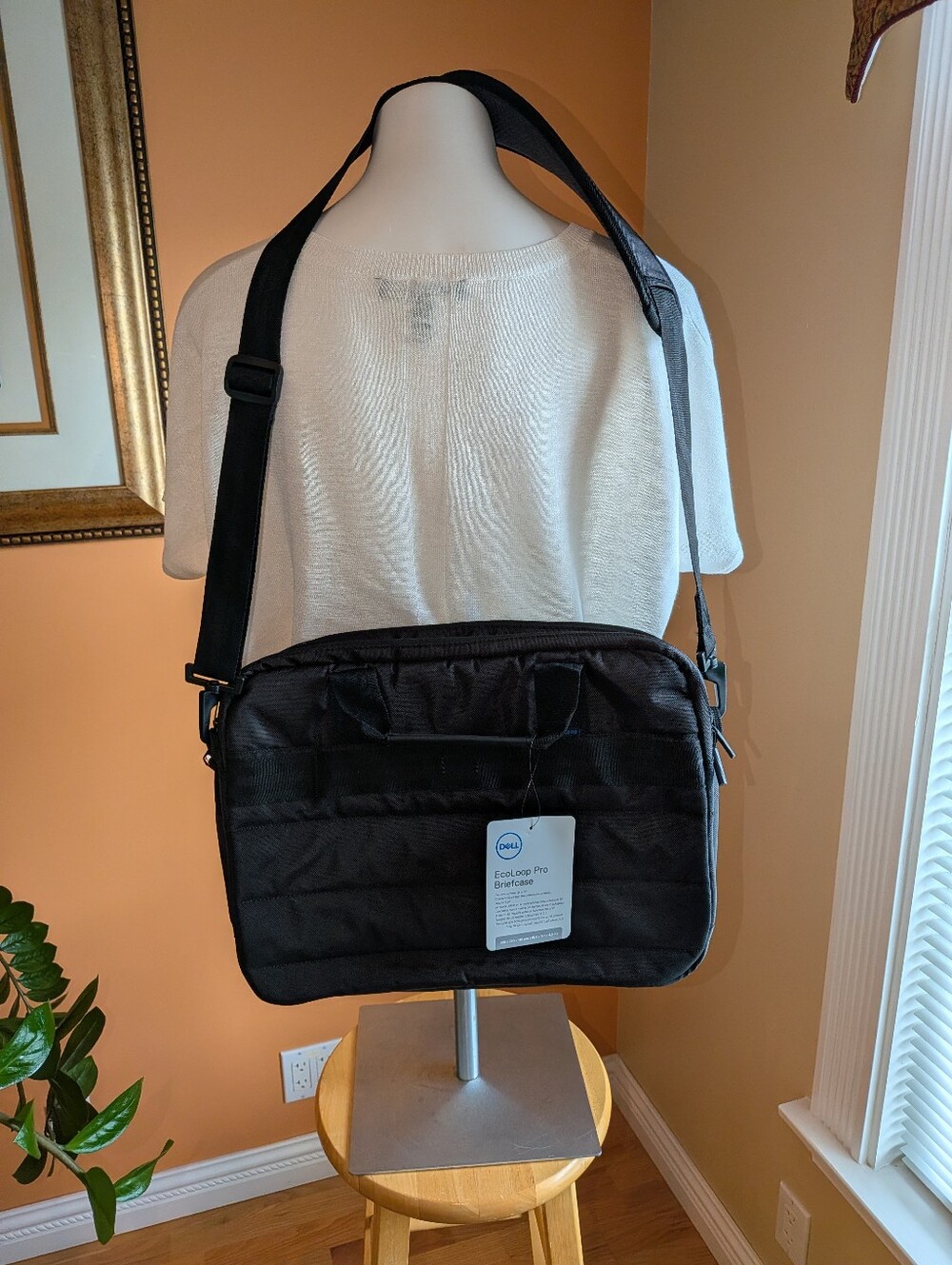 NEW Dell EcoLoop Pro Briefcase - Black